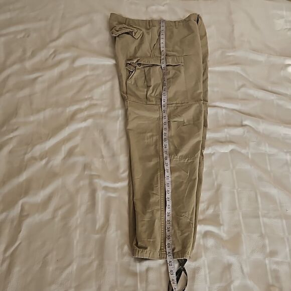 Old Navy Men Relaxed Fit Khaki Cargo Pants With Camo Ankle String 31×32 - Picture 7 of 16